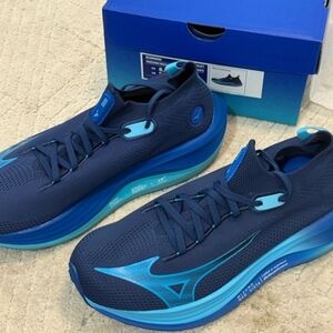 MIZUNO NAVY NEO VISTA MENS SNEAKERS SIZE 8.5 BRAND NEW